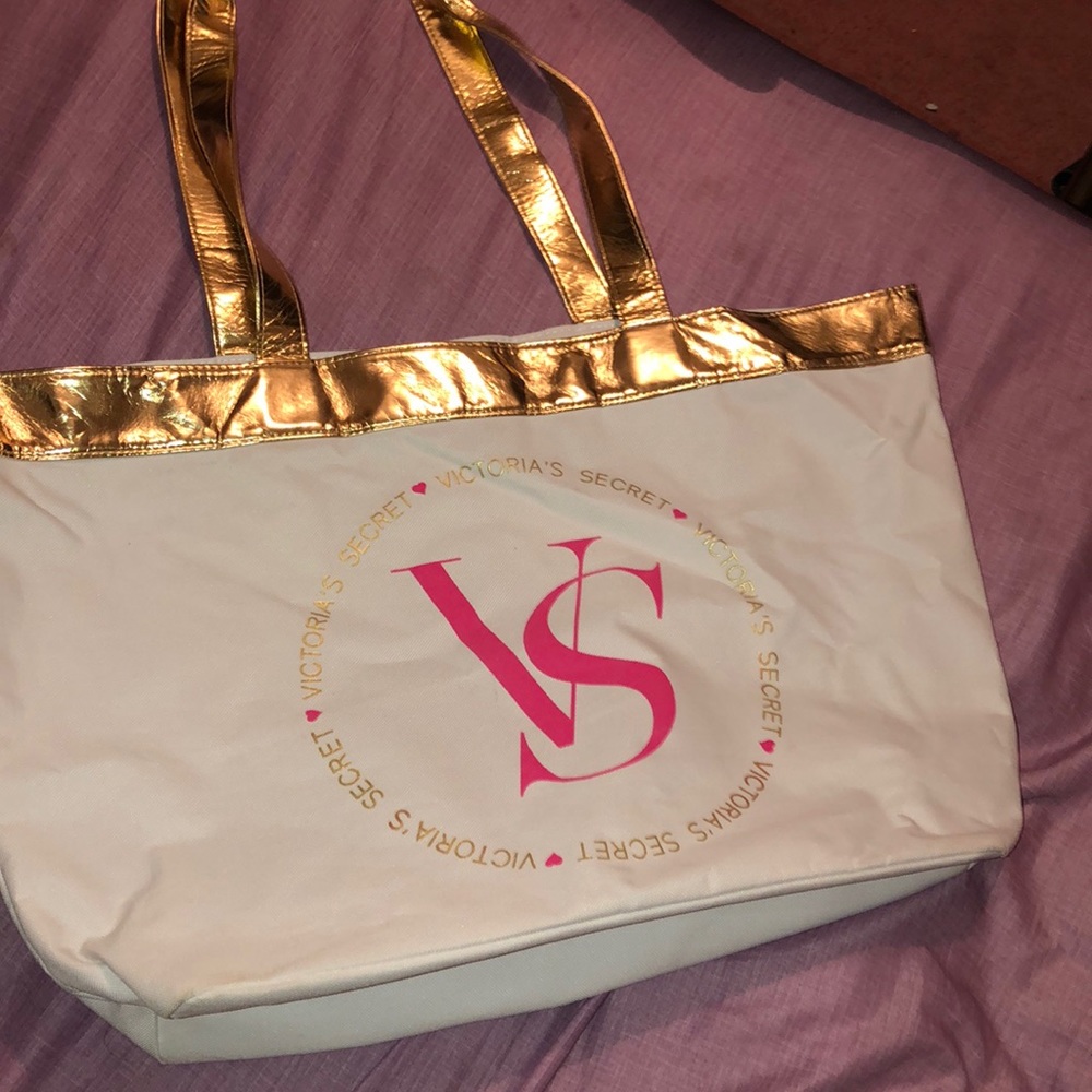 Victoria’s Secret travel / beach tote